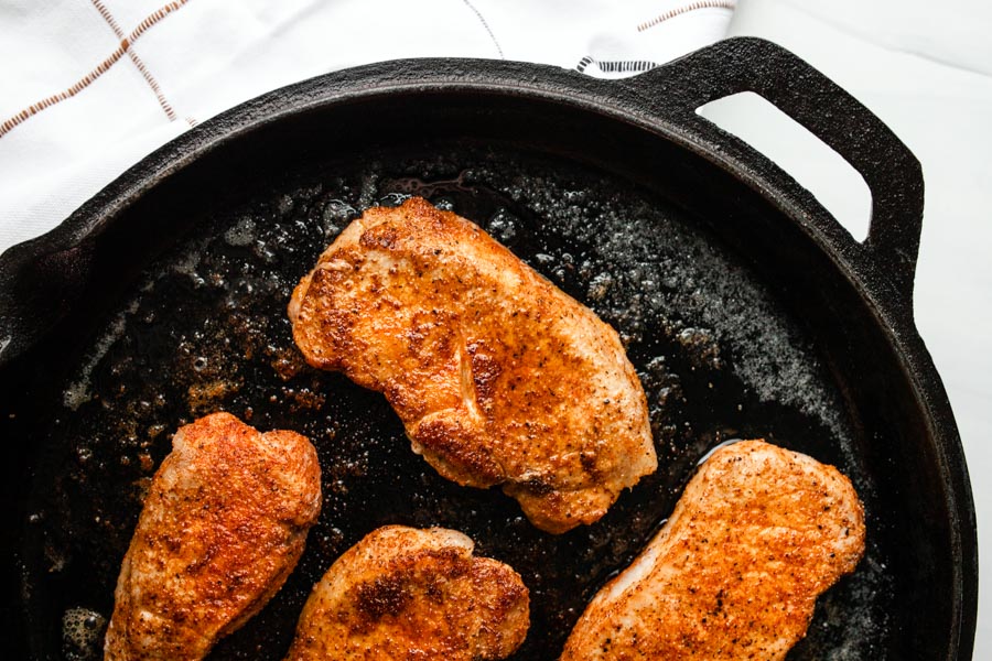 Pan Fried Boneless Pork Chops (with video)! Cast Iron Recipes