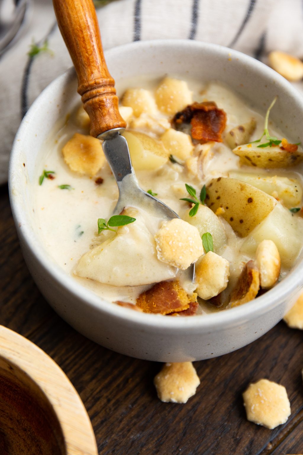 Dutch Oven Clam Chowder (New England) Cast Iron Recipes