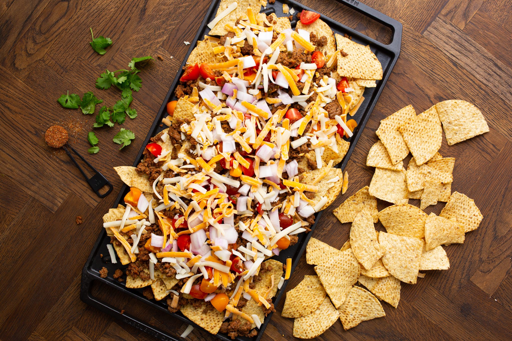 How to assemble sheet pan nachos